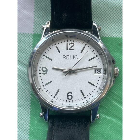 Relic Other - Relic Silver Tone Women’s Quartz Watch